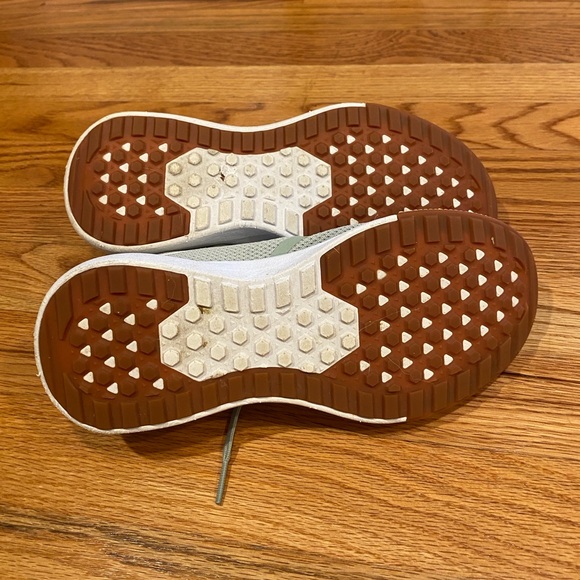 Vans Ultrarange in Sage green - Picture 2 of 5